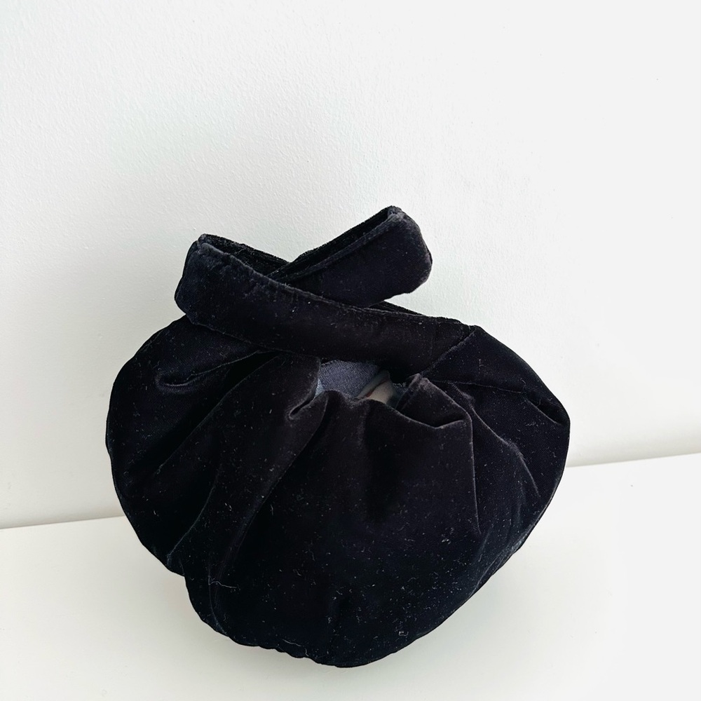 NWT Clare V Chou Chou Velvet Wristlet Bag